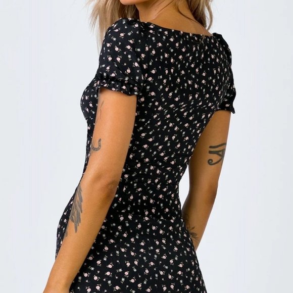 Carlita Mini Dress: Black - Picture 2 of 4